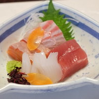 割烹 やました - 刺身（烏賊、鱒、鮪、鯛）