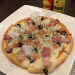 Dining　Bar　AURA - ベーコンのピザ