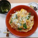 鶏割烹 鳥匠 - 親子丼（750円）