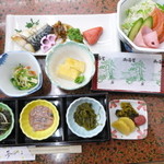 Yumoto No Shou Yume Hotaru - 【朝食】旅館の朝ごはんはどこでも言えることですが、しょっぱいものが多かったです。