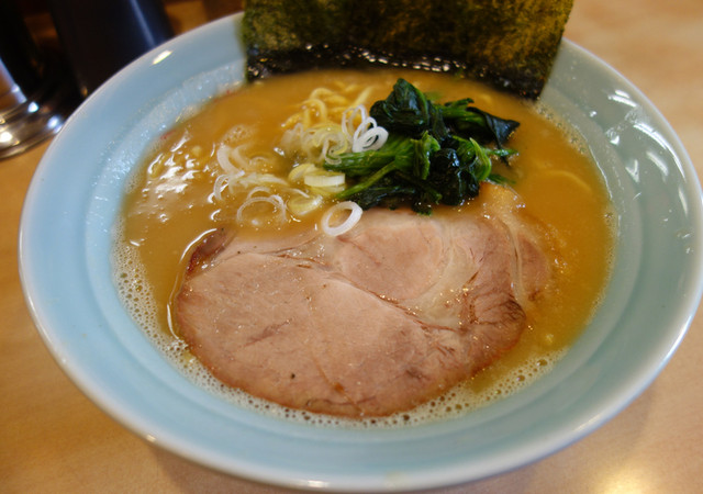 家系ラーメンを連想する牛骨ラーメン By あてさん らあめん工房 雪濃湯 ラーメンコウボウ ユキノユ ラーメンコウボウ スールータン 森下 ラーメン 食べログ