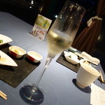 サンセットビューホテル けひの海 - ３酒セットのスパークリングワイン、ちょっと飲んだ後。