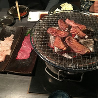焼肉 にくなべ屋 神戸びいどろ 北野坂店 - 