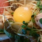 Jori Pasuta - 卵の黄身のアップ写真