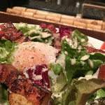 洋食ビストロ ドンピエールハート - 卵とベーコンのシーザーサラダ