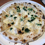 天満イタリアン ソライオ - ピザ食べ放題ランチ シラスと青のり