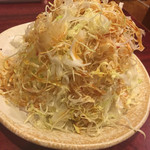 山王苑  - お通しのキャベツは食べ放題！