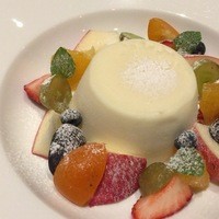 ブラッスリー エディブル - ココナッツとパイナップル風味のパルフェ