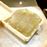 トゥ・ラ・ジョア - 白えびの昆布締めの最中