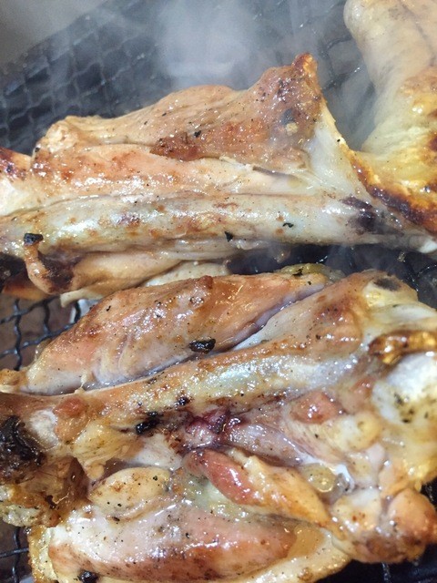 Loites レストラン 飲食店の検索 刀根赤鶏の山賊焼１２００円 ちゃ味道楽 チャミドウラク