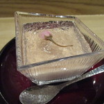 小料理 すず乃 - 苺と桜のミルクプリン