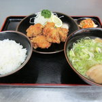 あさひ寿 - ボリュームたっぷり唐揚げ定食！！