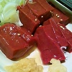 関内もつ肉店 - 2016年3月：エッジが立つ石焼レバー