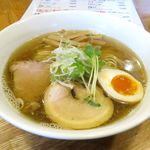 らーめん心繋 - 限定にぼしラーメンのドアップ