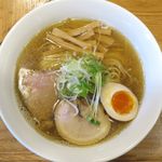 らーめん心繋 - 限定にぼしラーメンのアップ