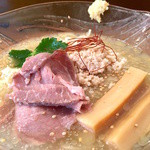 芳醇冷やし鶏そば（880円）