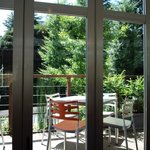 ピッツェリア&トラットリア チャオチャオ - テラスもあります・・けど、まだ暑い。