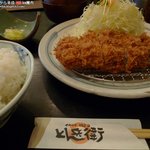 とん兵衛 - 特選ロースカツ定食1,344円