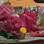 Sennoyagensensozaichuubou - 鮪問屋三代目のまぐろづくしと旬鮮魚のお造り盛り合わせ