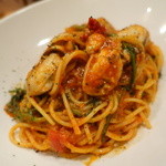 YAICHIRO - カキとほうれん草のトマトソース