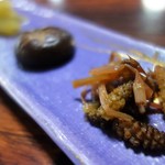 新山家料理 山びこ - 土筆、椎茸、蕗（いわな定食）