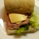 ハイジ - イタリアンソーセージのサンドイッチ