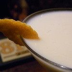 Bar Agit - バーボン・生クリーム・バナナリキュール・コアントロー