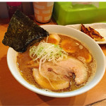 麺屋 すずらん - Wスープ醤油 燻玉トッピング