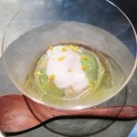 エクアトゥール - ヴェルベーヌのジュレ、パッションフルーツ、ライムの皮、ローズの泡