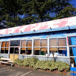 ドライブイン七輿 - 昭和の雰囲気を感じます。