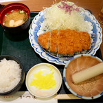 Tonkatsu Katsuraku - ロースかつランチ