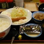 松屋 - ソーセージエッグW定食は朝限定です　(4/11)