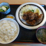 吉田屋食堂 - 鶏からあげ定食700円