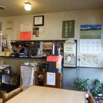 吉田屋食堂 - 食事された方はセルフでコーヒー1杯サービスあり