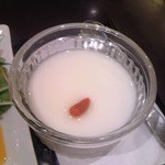 翠園 - [料理] 杏仁豆腐 アップ♪ｗ