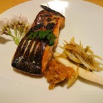 桜鱒の木の芽焼き
          