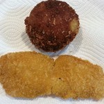 魚由 - メンチ入コロッケ85円、白身魚フライ75円