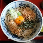 伝右エ門 - 納豆ぶっかけ900円麺パス仕様540円／28年4月