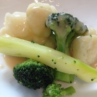 ラ プルーズ東京 - 温野菜のバーニャカウダ
