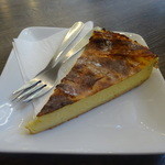 Le Kougelhopf - 料理写真:クグロフならぬチーズケーキ