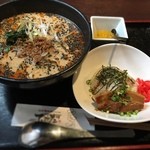 琉球梅酒ダイニング てぃーだ 御茶ノ水店 - 琉球担々麺とラフティ丼