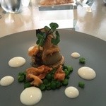 2016年3月　桜の季節　新玉ねぎのタルト・ウニ・グリンピース