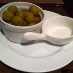 Ｕｎ十 - お通し代わり?オリーブ