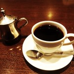 亜麻仁珈琲 - ブレンドコーヒー 400円（税込）。10枚綴り 珈琲チケット 3,800円（税込）。