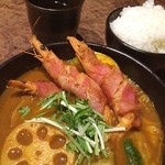 奥芝商店 - 今月の限定カレー♡
            天使の海老とベーコンの抱擁カレー（海老スープ）1500円也（≧∇≦）