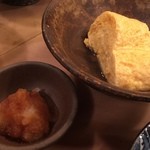 余志屋 - 玉子焼き（２人分に切り分けてあります）