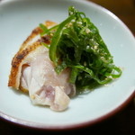 佳肴みを木 - 丹波の黒鶏ムネ肉叩きにネギ