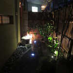 鮨 行天 - 店入口へのアプローチ