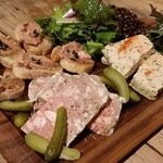 ラターブルドゥシュエット - 【H28.4.9】前菜盛り合わせ。