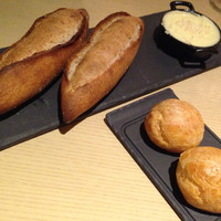  「メトロポリタングリル」 ヒルトン東京 - パン